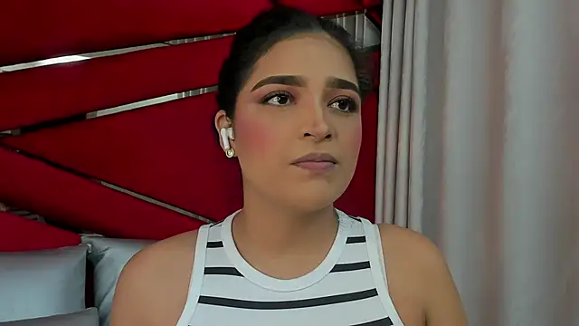 AdeleGray online show from February 4, 2025, 11:49 am