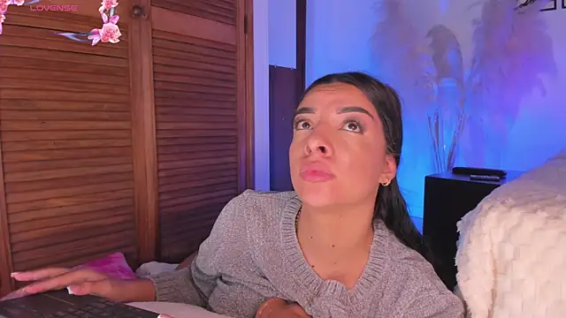 777AylinZ online show from September 29, 2025, 9:36 am