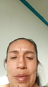 yaz guzman online show from January 22, 2025, 9:54 pm