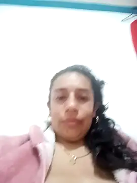 yaz guzman online show from October 27, 2025, 3:21 am