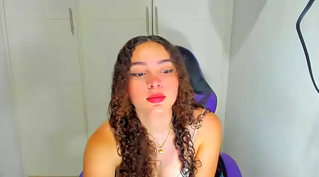 Lily anal squirt  online show from December 12, 2024, 7:59 pm