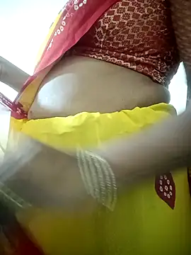 Cute-chinny online show from February 7, 2025, 4:06 am