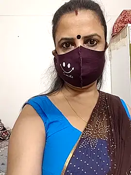 Cute-manisha online show from April 24, 2026, 1:08 am