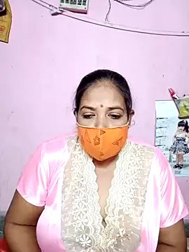 Snapshot of Hotty-rumi chatting on January 28, 2025, 5:46 pm Hotty-rumi online show from January 28, 2025, 5:46 pm
