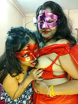 hottbabycam online show from May 15, 2026, 3:41 pm