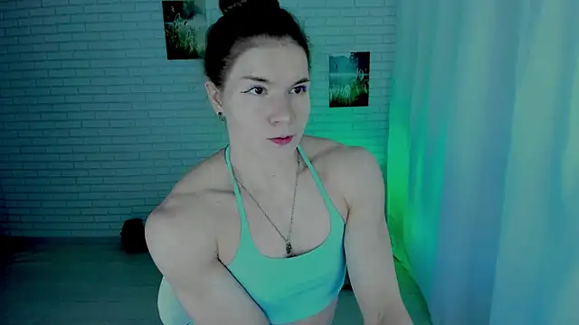 Snapshot of Lisa_Ray chatting on May 10, 2026, 4:39 am Lisa Ray online show from May 10, 2026, 4:39 am