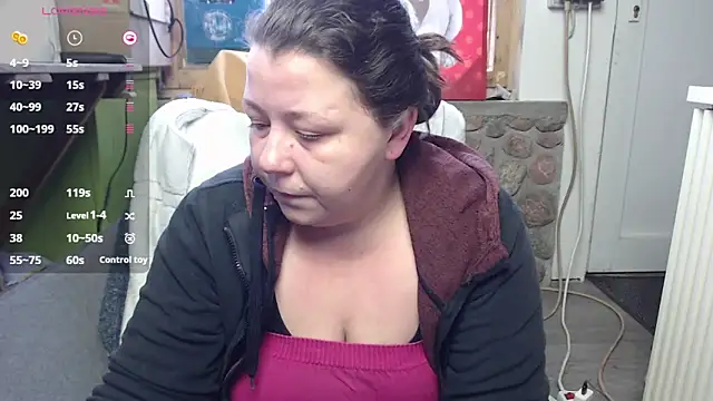 Snapshot of KasiaPrivat chatting on January 10, 2025, 12:04 pm KasiaPrivat online show from January 10, 2025, 12:04 pm