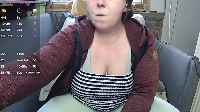 Snapshot of KasiaPrivat chatting on January 21, 2025, 9:35 am KasiaPrivat online show from January 21, 2025, 9:35 am