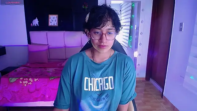 Snapshot of Lili_Gomez_ chatting on January 10, 2026, 11:23 am Lili Gomez online show from January 10, 2026, 11:23 am