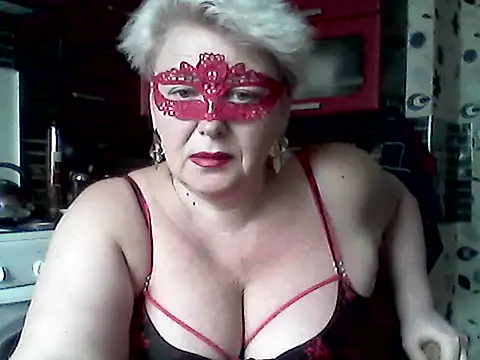 Lisa Suzie online show from April 7, 2026, 8:59 am