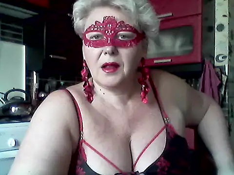 Lisa Suzie online show from April 15, 2026, 8:10 am