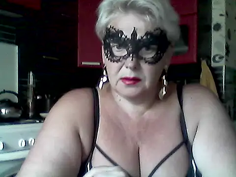 Lisa Suzie online show from June 26, 2026, 8:52 am