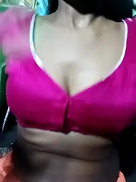 Snapshot of Kajal__Mehra chatting on September 17, 2025, 3:35 pm Kajal Mehra online show from September 17, 2025, 3:35 pm