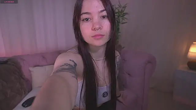 Lia Sweett  online show from July 28, 2026, 4:39 pm