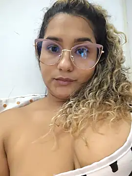 BrendaGirs online show from June 10, 2026, 2:34 am