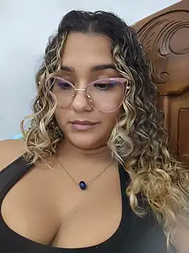 BrendaGirs online show from July 16, 2026, 1:00 am