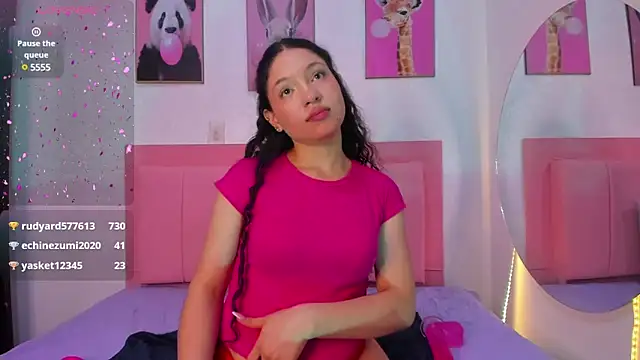 amandalee01 online show from February 24, 2025, 4:47 pm