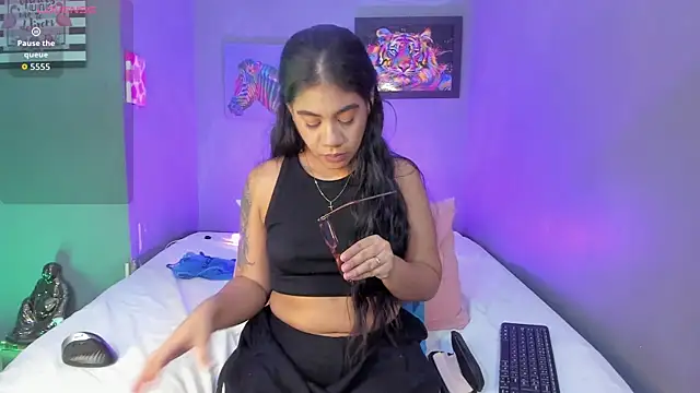 PammelaRoss1 online show from April 28, 2026, 5:07 pm