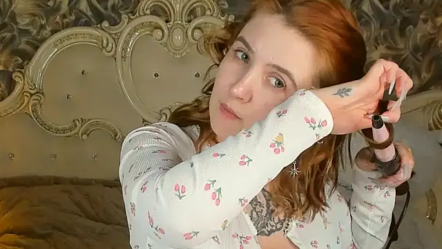 Melanie Stoun online show from March 7, 2025, 3:28 pm