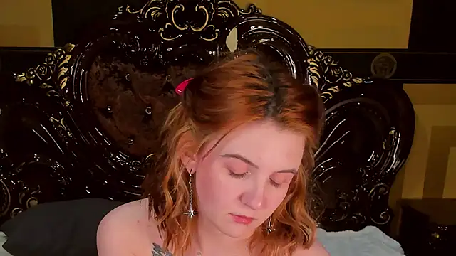 Melanie Stoun online show from March 16, 2025, 6:34 pm