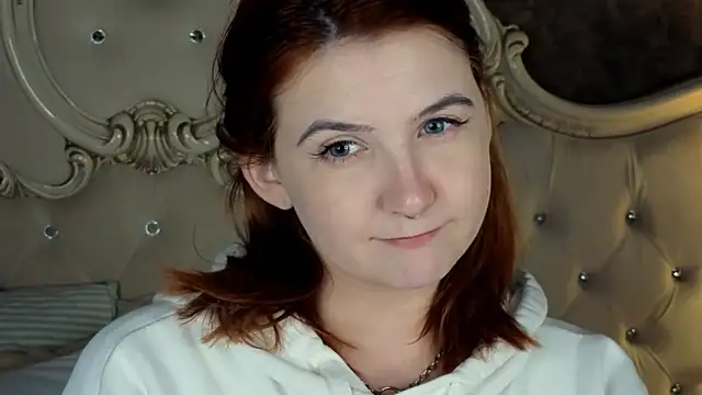 Melanie Stoun online show from September 20, 2025, 5:52 am