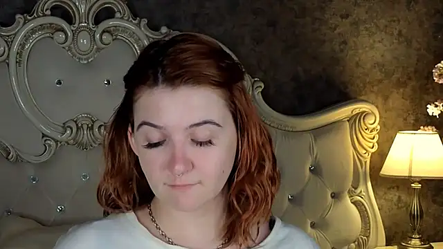 Melanie Stoun online show from September 23, 2025, 11:24 am