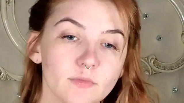 Melanie Stoun online show from September 28, 2025, 8:42 am