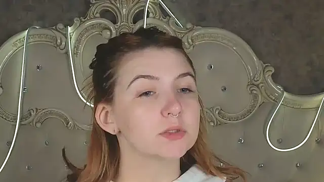 Melanie Stoun online show from October 18, 2025, 11:33 am