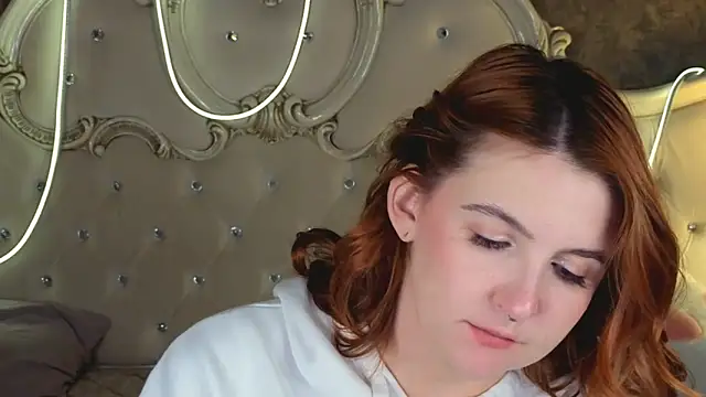 Melanie Stoun online show from October 20, 2025, 6:19 pm