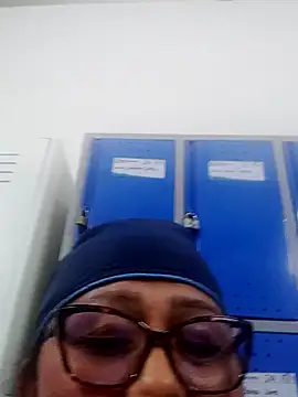 Darly Gomez online show from December 19, 2024, 11:57 pm