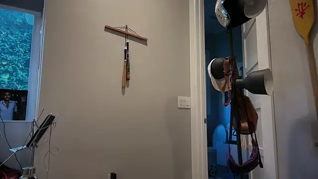 69woodinson online show from October 28, 2025, 8:22 pm