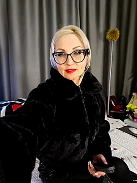 Milforja online show from March 15, 2026, 7:20 pm