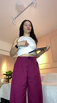 Snapshot of SHARONN____ chatting on March 4, 2026, 4:07 am SHARONN online show from March 4, 2026, 4:07 am