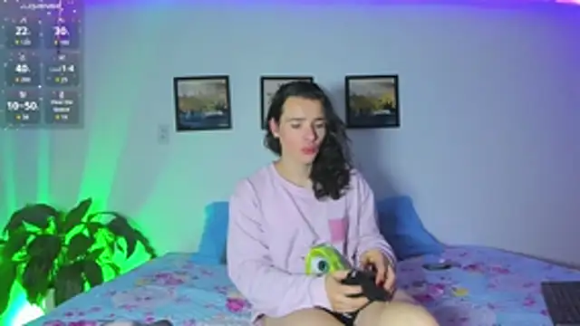 elafranco  online show from November 21, 2025, 4:44 am