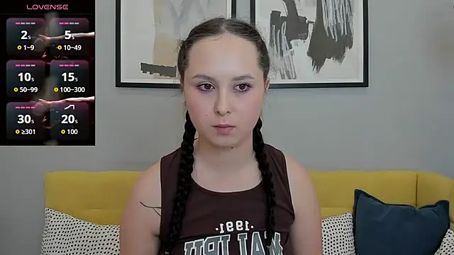 BeatriceReeves online show from June 3, 2026, 1:08 am