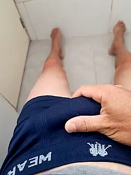 Snapshot of paubabando_ chatting on February 8, 2025, 10:29 am paubabando online show from February 8, 2025, 10:29 am