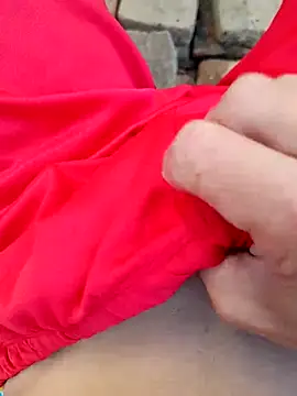 Snapshot of paubabando_ chatting on March 8, 2025, 10:22 am paubabando online show from March 8, 2025, 10:22 am