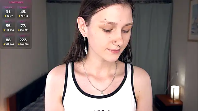 MoiraHavins online show from September 15, 2025, 5:35 pm