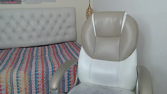 Jheidertwink online show from December 18, 2024, 3:47 am