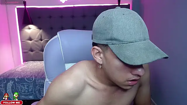 Jheidertwink online show from December 21, 2024, 9:44 am