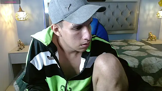 Jheidertwink online show from December 29, 2024, 6:24 am
