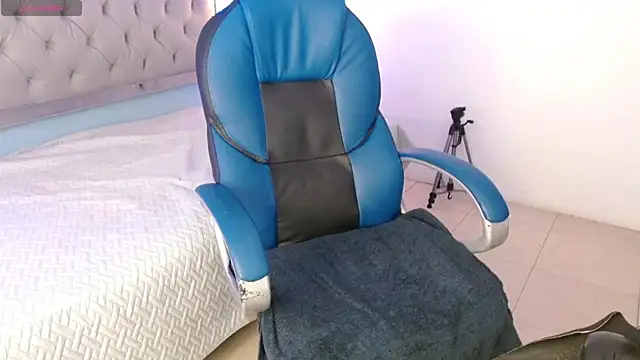 Jheidertwink online show from January 21, 2025, 4:05 pm