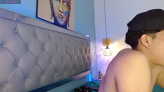 Jheidertwink online show from February 5, 2025, 7:18 am