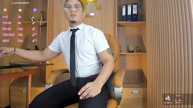 Snapshot of JoshMillerr_ chatting on June 20, 2026, 6:54 pm JoshMillerr online show from June 20, 2026, 6:54 pm