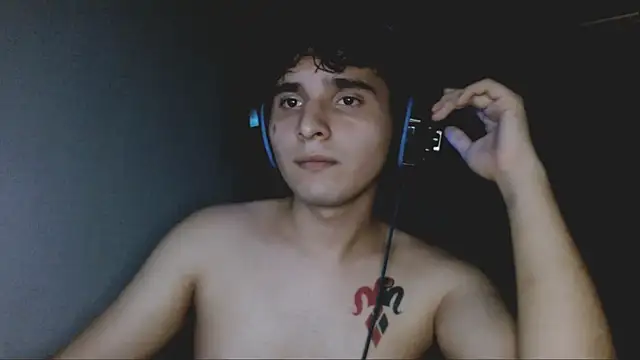 Snapshot of Charley_quin chatting on September 19, 2025, 3:30 am Charley quin online show from September 19, 2025, 3:30 am