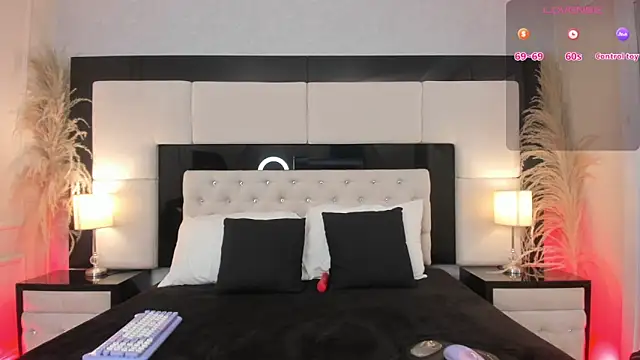 Snapshot of CarlaRossi_ chatting on March 11, 2026, 7:42 pm CarlaRossi online show from March 11, 2026, 7:42 pm