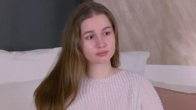 Snapshot of EllieHayes chatting on April 27, 2026, 4:43 am EllieHayes online show from April 27, 2026, 4:43 am