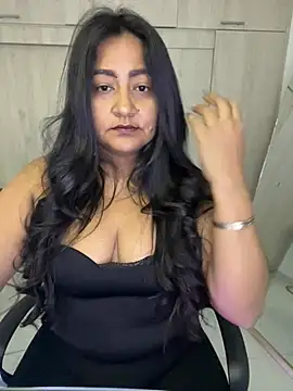 Adele Sweett online show from June 8, 2026, 10:37 am