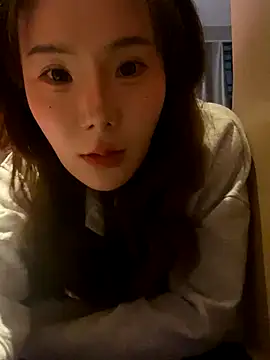 ChuChu1991 online show from November 4, 2025, 1:43 pm