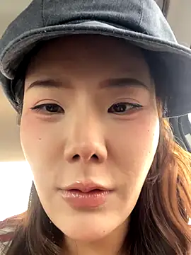 ChuChu1991 online show from November 7, 2025, 7:52 am